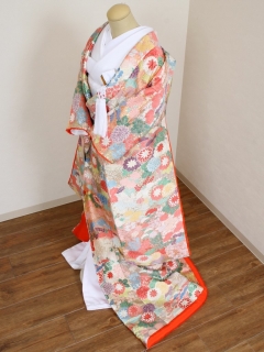 ピンク花柄唐織色打掛レンタルの紹介