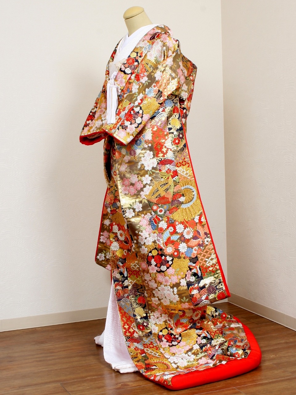 糸巻模様の色打掛