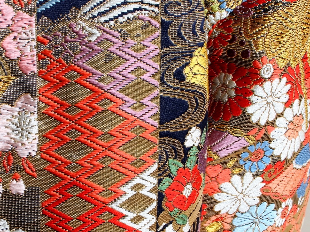 糸巻模様の色打掛
